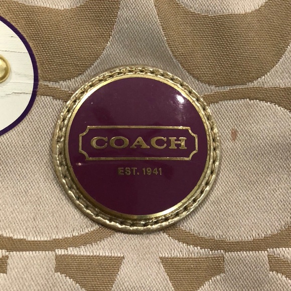 Poppy Coach Cross Body Bag - Picture 2 of 7